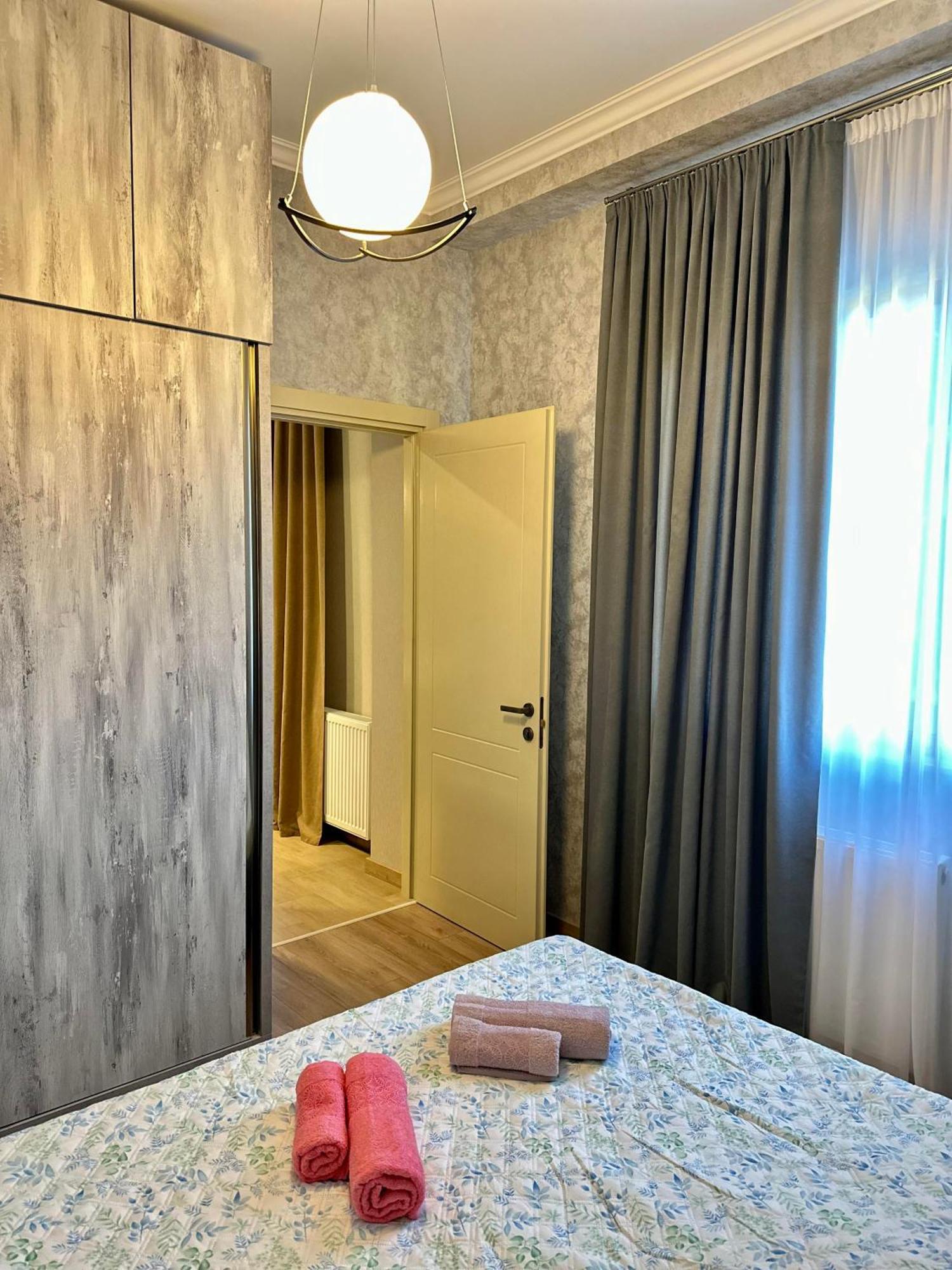 Downtown Apartment Kʼutʼaisi Exterior foto